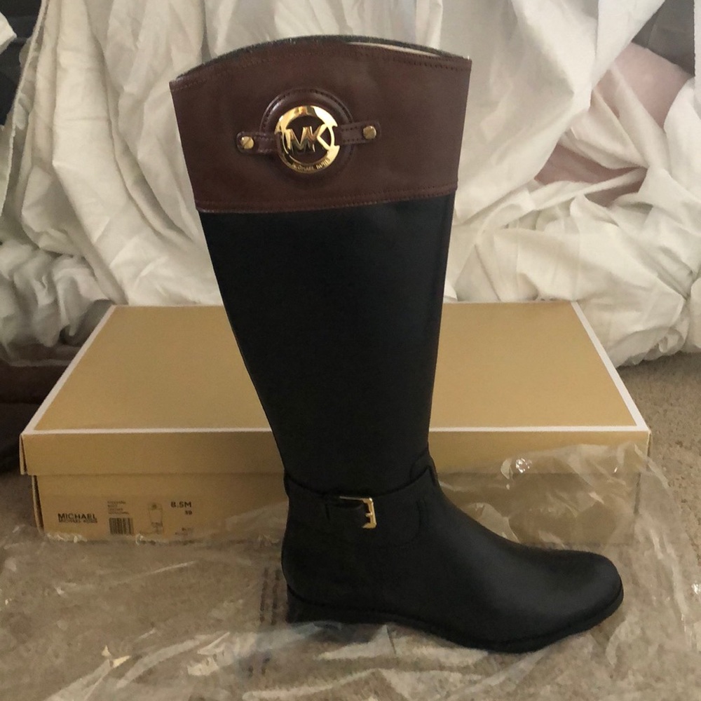 Riding boots